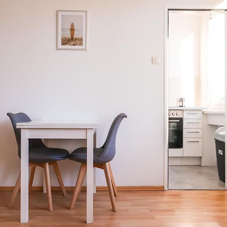 Spacious Apartments With View & Free Parking Wiener Neustadt Dış mekan fotoğraf