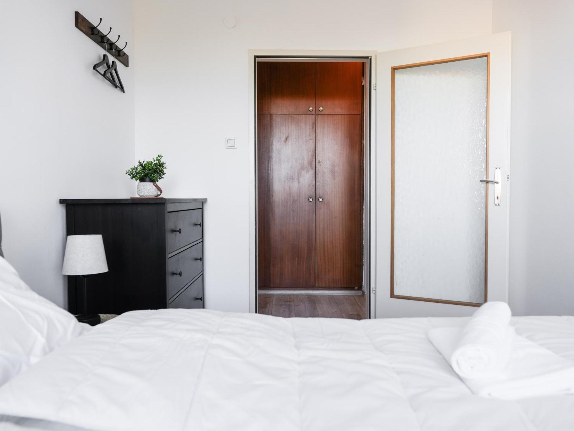 Spacious Apartments With View & Free Parking Wiener Neustadt Dış mekan fotoğraf