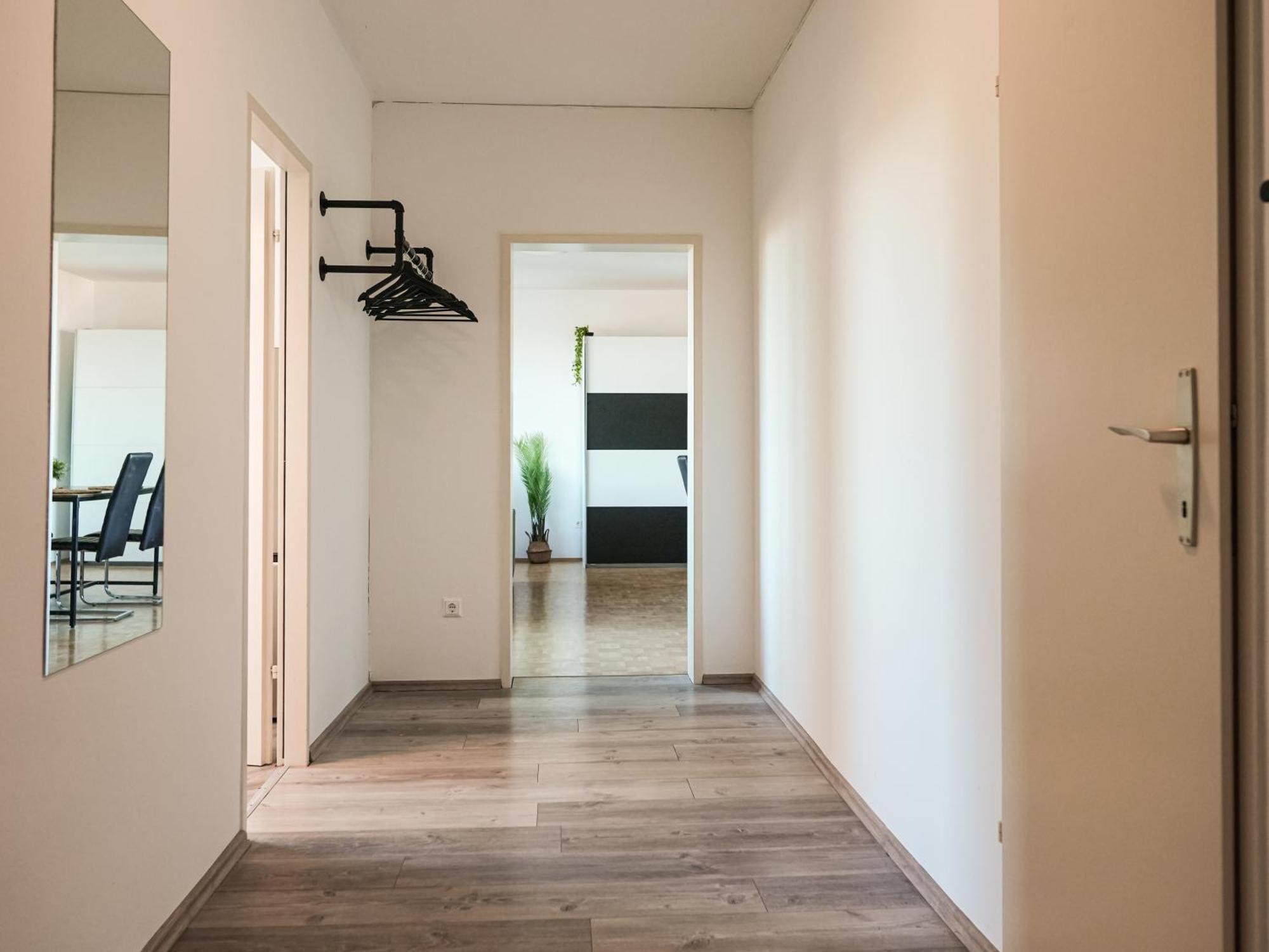 Spacious Apartments With View & Free Parking Wiener Neustadt Dış mekan fotoğraf
